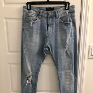 BERSHKA LIGHT WASH SKINNY JEANS